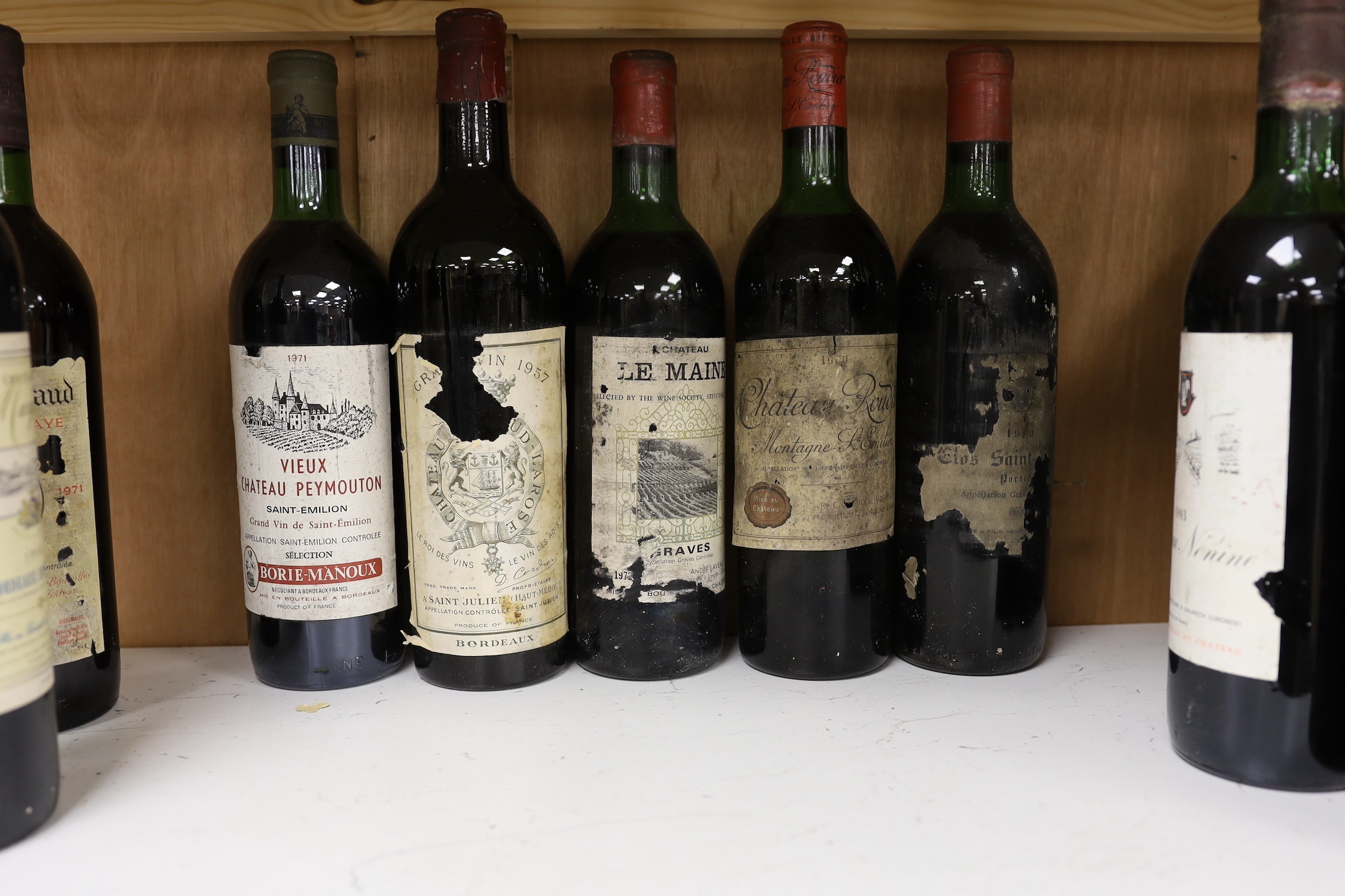 Twelve bottles of mixed Bordeaux Chateau wines